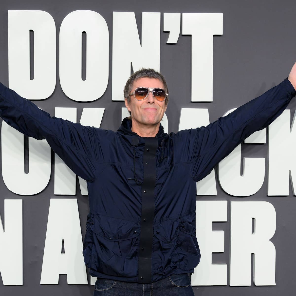 Liam Gallagher cumple 54 años: de 'Definitely Maybe' a la reunión de Oasis, así ha cambiado el cantante sin perder su esencia