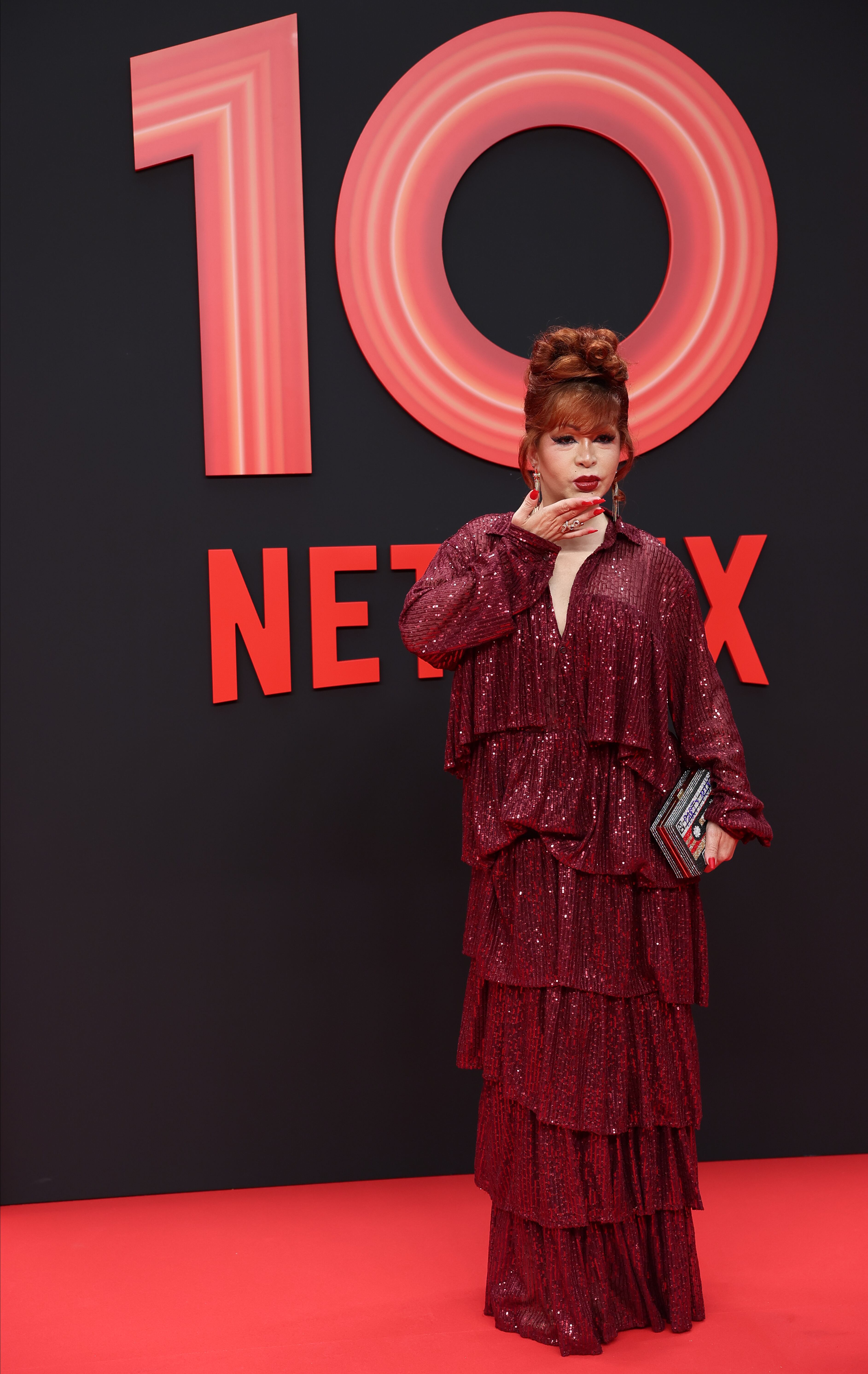 Yurena está expectante ante la nueva serie sobre su vida que estrena Netflix. De momento, la hemos visto de vuelta a las alfombras.