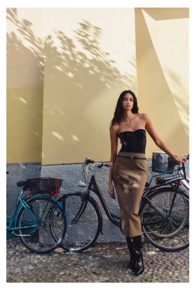 FALDA LARGA CUADROS CINTURÓN (ZARA)