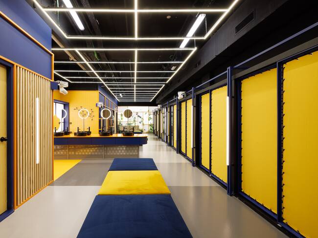 Aunque tras sus puertas no hay cámaras, las charlas por estos lares han dado muchos titulares. Incluso alguna que otra bronca por la limpieza del baño. Si habrá debate o no sobre la ecología que hay en hacer pis en la ducha es algo que tendremos que ver a lo largo de la edición.