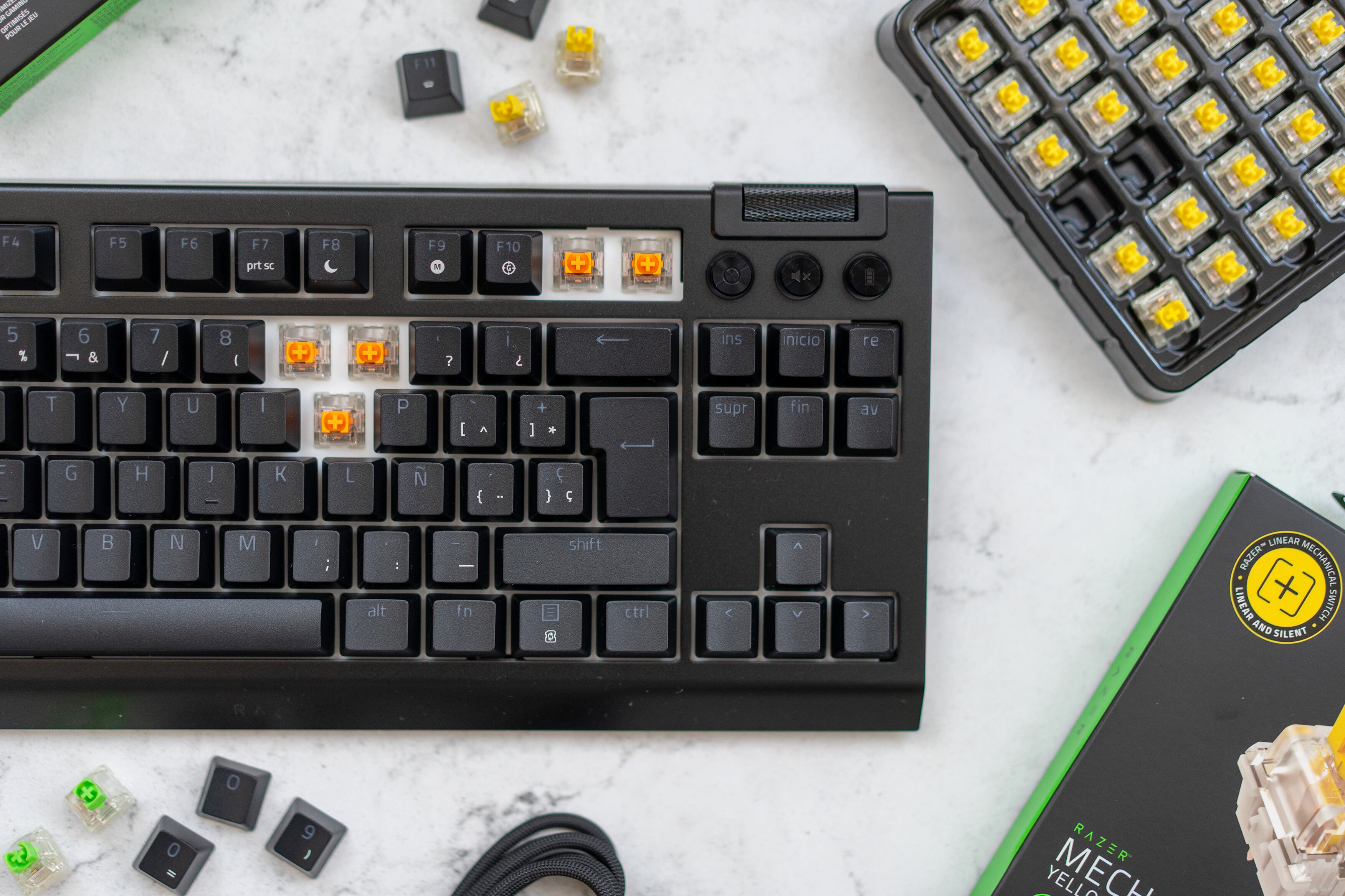 Razer BlackWidow V4 Tenkeyless HyperSpeed