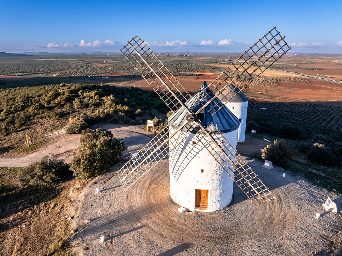 Calendario laboral de Castilla-La Mancha 2026: estos son todos los festivos y puentes de la región
