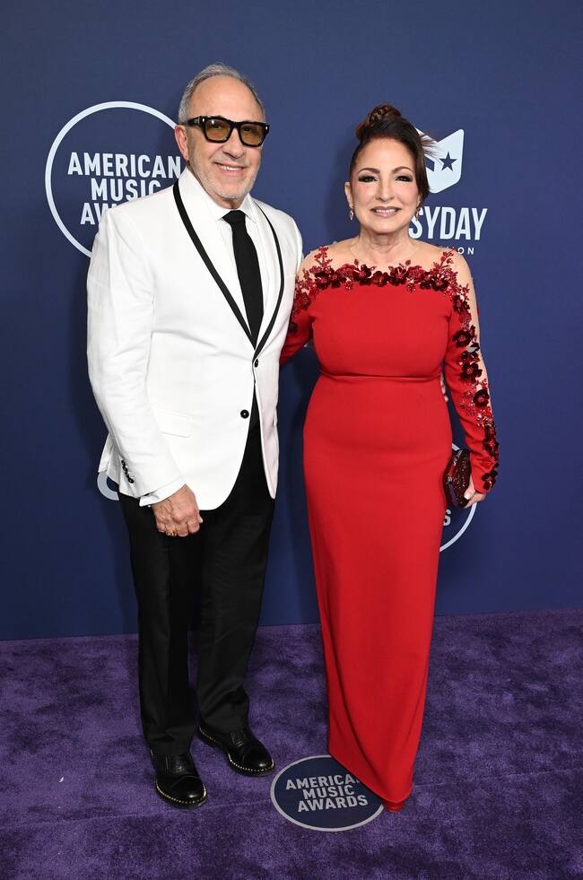 Esto sí que es una pareja sólida. A punto de cumplir sus bodas de oro tras 50 años juntos, Emilio y Gloria Estefan siguen siendo inseparables.