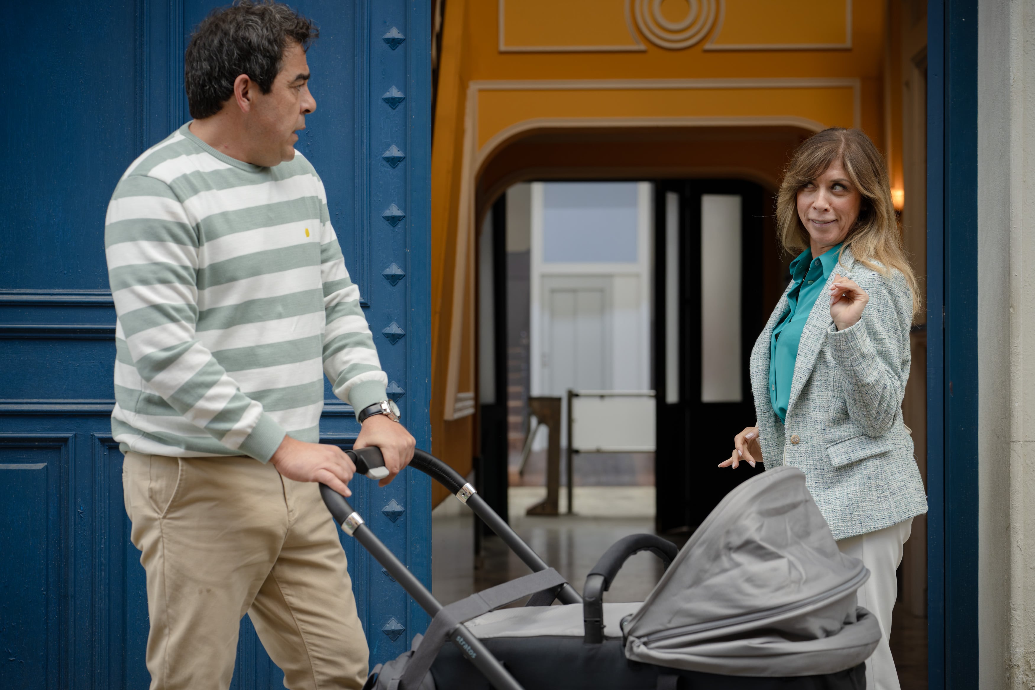 Pablo Chiapella y Eva Isanta en una escena de la 16ª temporada de &#039;La que se avecina&#039;. / Prime Video