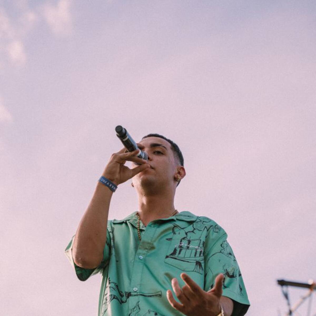 40 cosas sobre Ezvit 810, por Ezvit 810