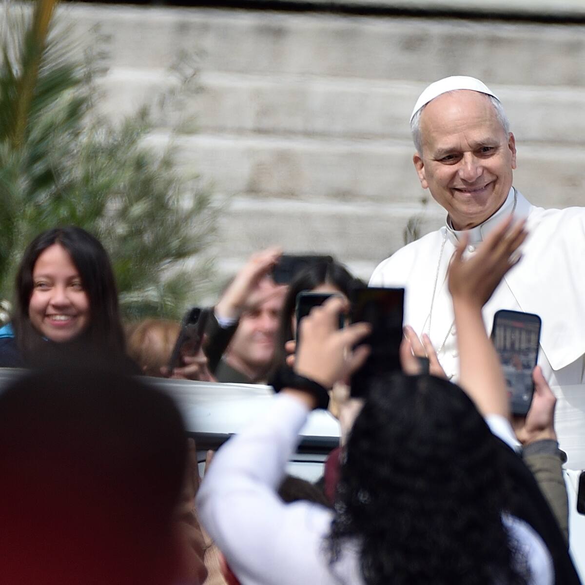 42 frases cortas y con fuerza espiritual para recibir al Papa Leon XIV en Madrid, Barcelona y Gran Canaria