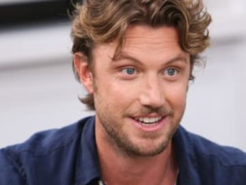 Adam Demos: 11 curiosidades del protagonista más musical de ‘Sexo/Vida’, el último éxito erótico de Netflix