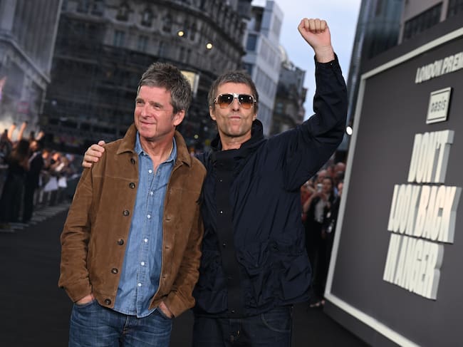 LONDRES, INGLATERRA - 7 DE SEPTIEMBRE: Noel Gallagher y Liam Gallagher asisten al estreno en el Reino Unido de 'Oasis: Don't Look Back In Anger' en Cineworld Leicester Square el 7 de septiembre de 2026 en Londres (Foto de Jeff Spicer/Getty Images para The Walt Disney Company Limited).