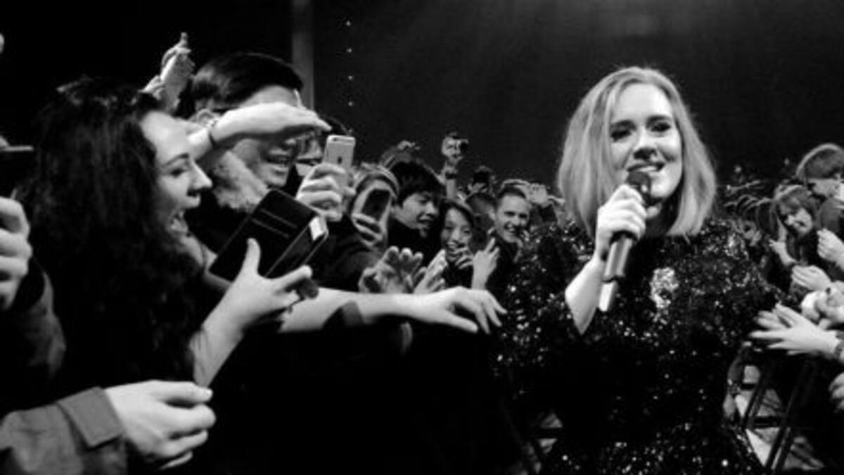 Adele respondió en vivo al productor que la acusaba de fraude