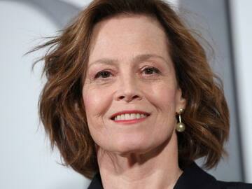 ¿Es correcta la decisión de quitar las distinciones de género en los premios de cine?