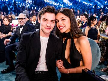 Las 15 parejas más cute de los Grammy 2025 llenaron de amor la gala