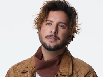 Manuel Carrasco comparte la portada y fecha de lanzamiento de ‘Pueblo Salvaje’, su nuevo disco: “Hecho desde el alma”