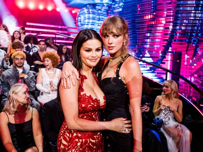 NEWARK, NEW JERSEY - SEPTEMBER 12: (L-R) Selena Gomez and Taylor Swift attend the 2023 Video Music Awards at Prudential Center on September 12, 2023 in Newark, New Jersey. (Photo by John Shearer/Getty Images for MTV)
