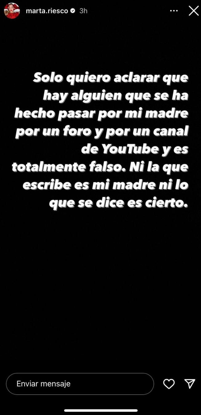 Marta Riesco escribe un mensaje en Instagram.