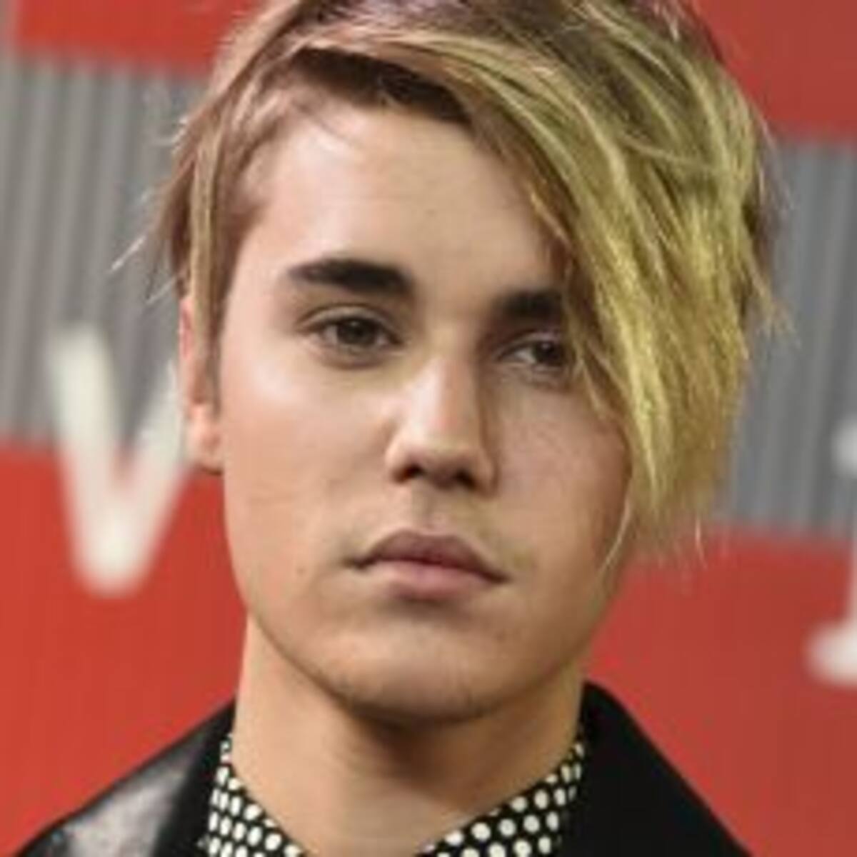 Demandan a Justin Bieber por 100 mil dólares