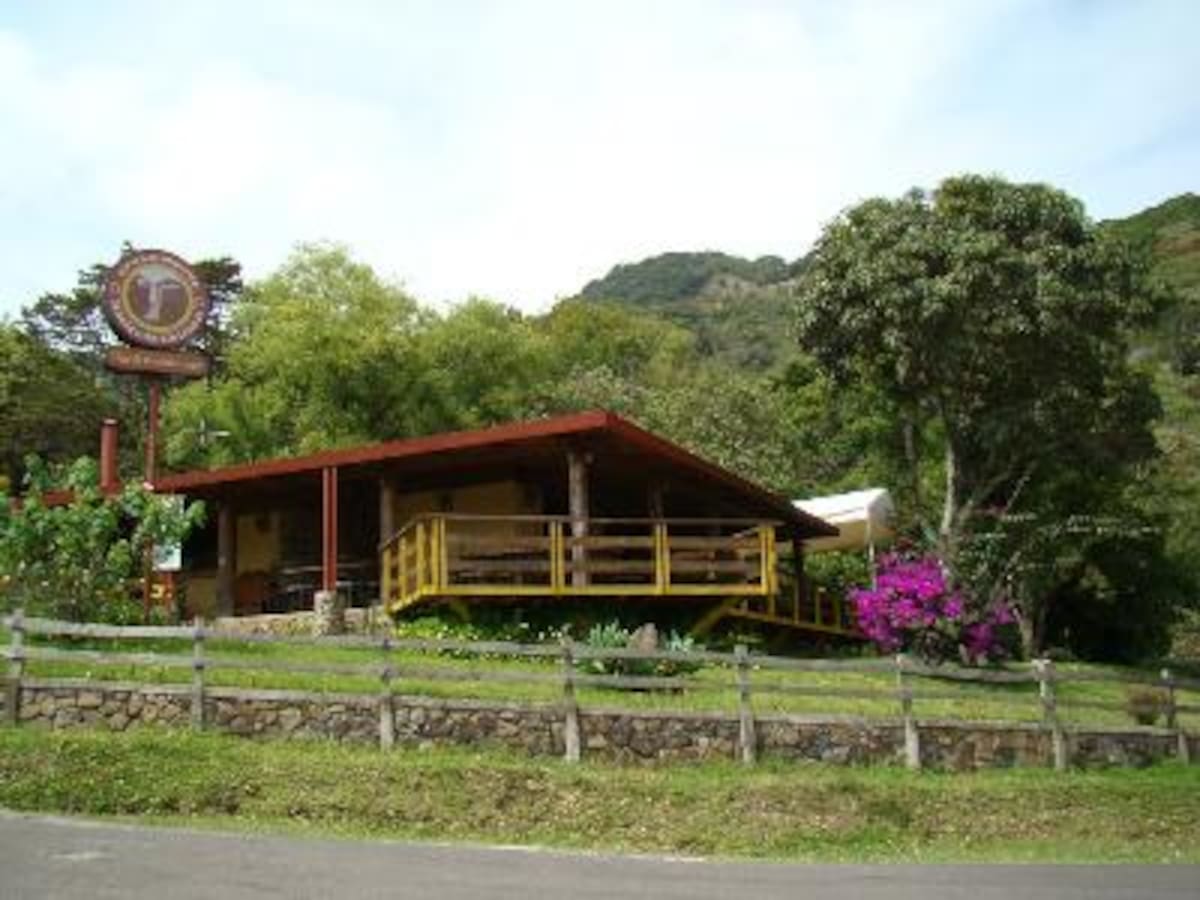 Acá llegamos apenas