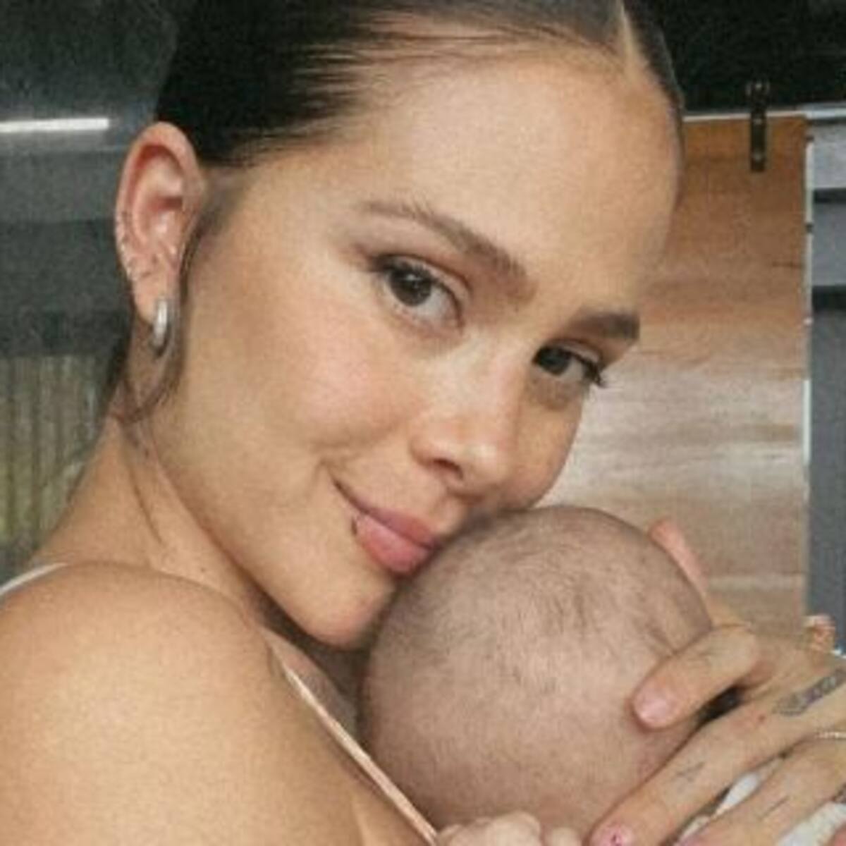 ¿Se parece más a papá o a mamá? Greeicy mostró por primera vez la cara de su hijo