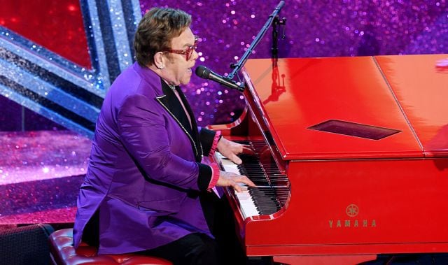 Elton John canta &#039;(I&#039;m Gonna) Love Me Again&#039; durante la gala de los premios Óscar 2020