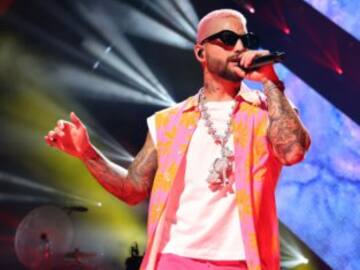 Maluma se desnuda completamente para anunciar el lanzamiento de su nuevo álbum: ‘The Love & Sex Tape’