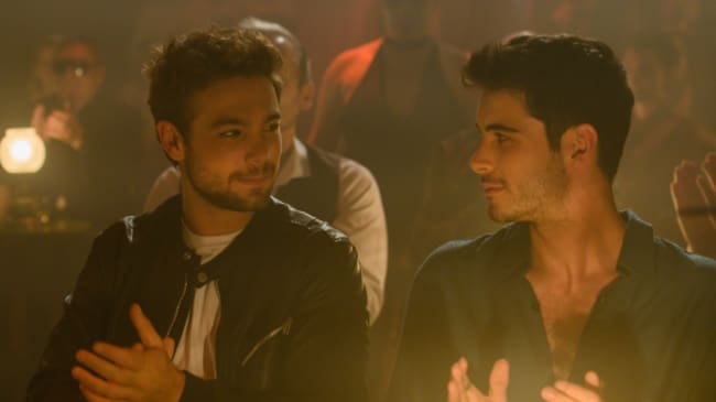 Miradas cómplices entre Pol y Bruno en 'Merlí: Sapere Aude'