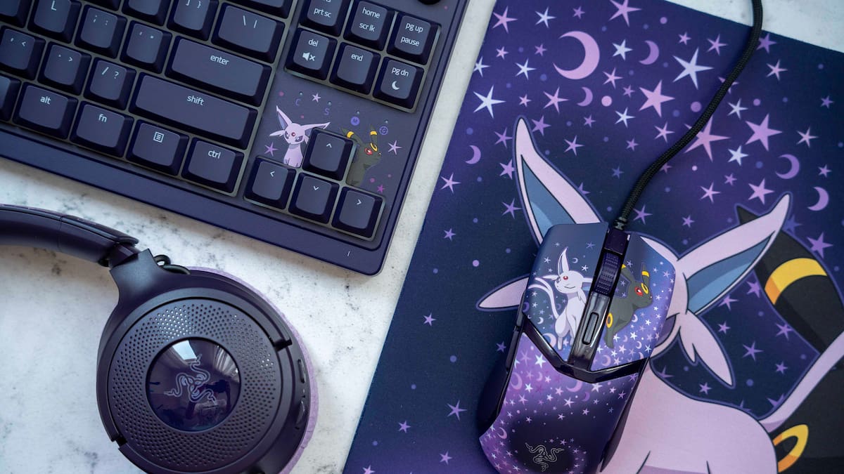 La luz de Espeon y la oscuridad de Umbreon se adueñan de tu escritorio en esta nueva colección de Razer