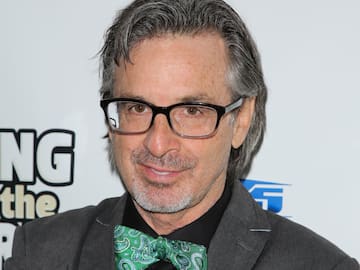 Muere Robert Carradine, el padre de Hilary Duff en 'Lizzie McGuire', por un trastorno bipolar: "Esto duele"