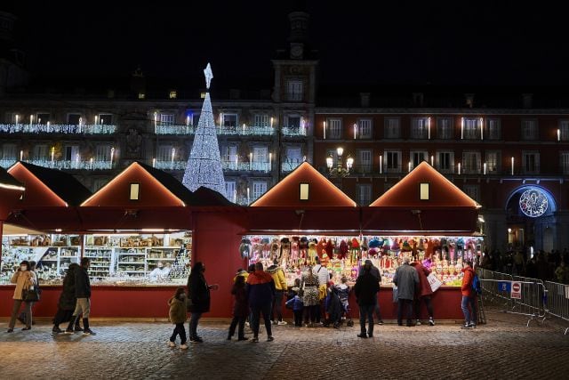 Mercadillo de Navidad de la plaza mayor.