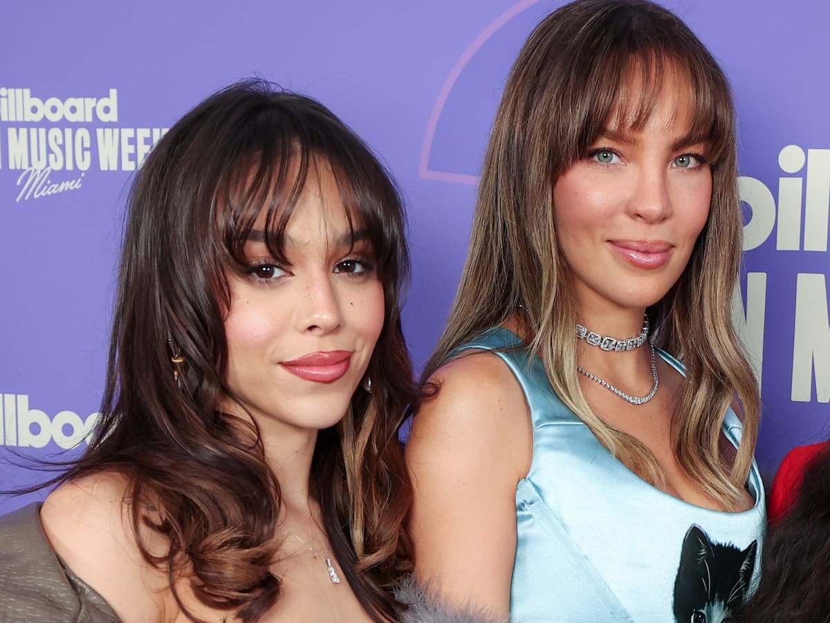 Danna y Belinda viven la ‘Dolce vita’ en su primera colaboración y se convierten en una pareja explosiva con beso incluido