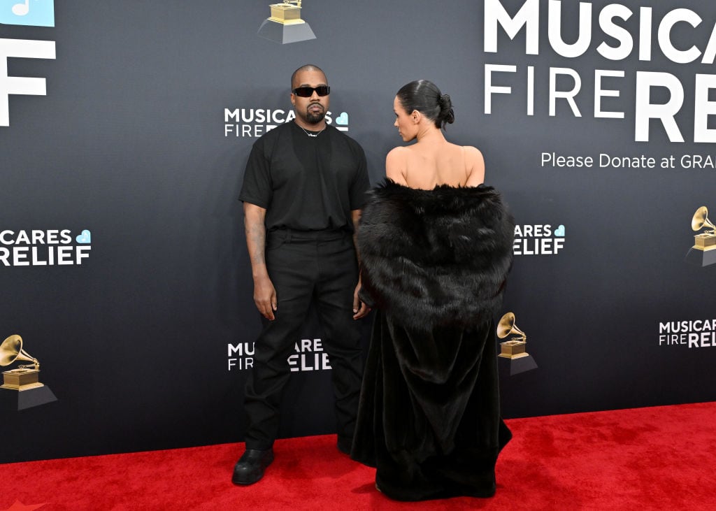 Kanye West y Bianca Censori en los Premios Grammy 2025