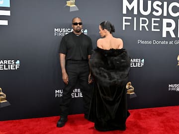 ¿Por qué Bianca Censori habría aparecido desnuda junto a Kanye West en los Grammy? Este podría ser el motivo