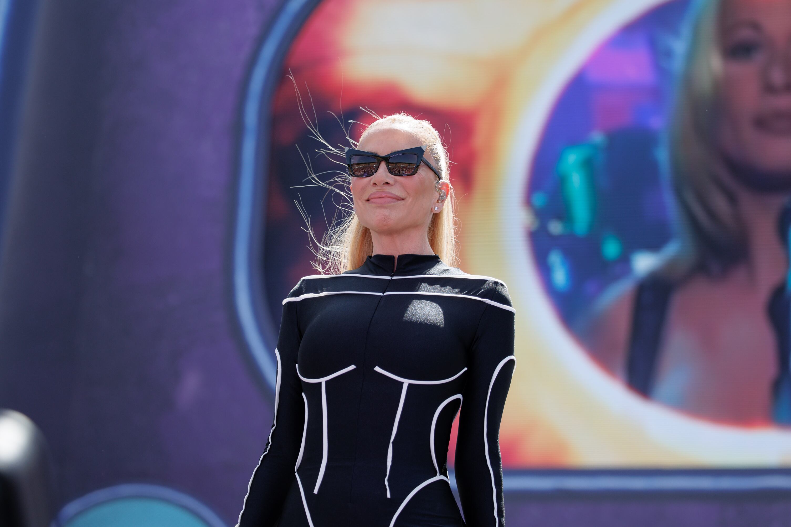 Un evento espectacular repleto de la mejor música de la década de los 90 que nos transportó a miles de recuerdos en nuestra memoria de la mano de artistas como Chimo Bayo, King Africa, Seguridad Social, Rebeca, Blackbox y muchos más repartidos en 5 escenarios.