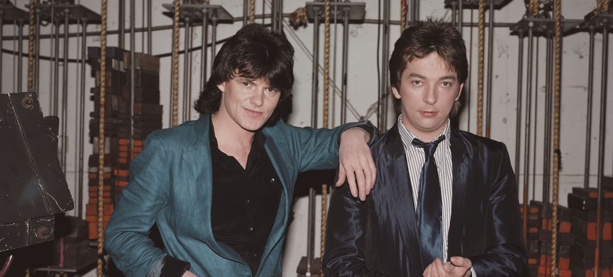 El grupo británico de Naked Eyes, 1983. Lo forman el cantante Pete Byrne (a la izquierda) y el teclista Rob Fisher (1956-1999).