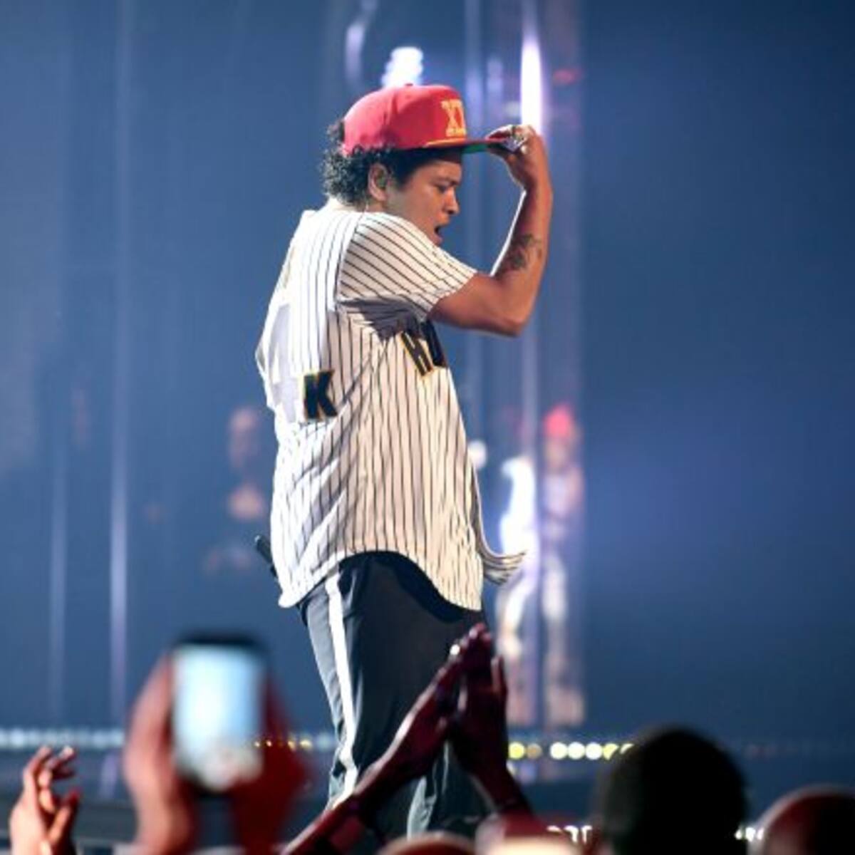 Bruno Mars demuestra que nadie puede resistirse a sus encantos
