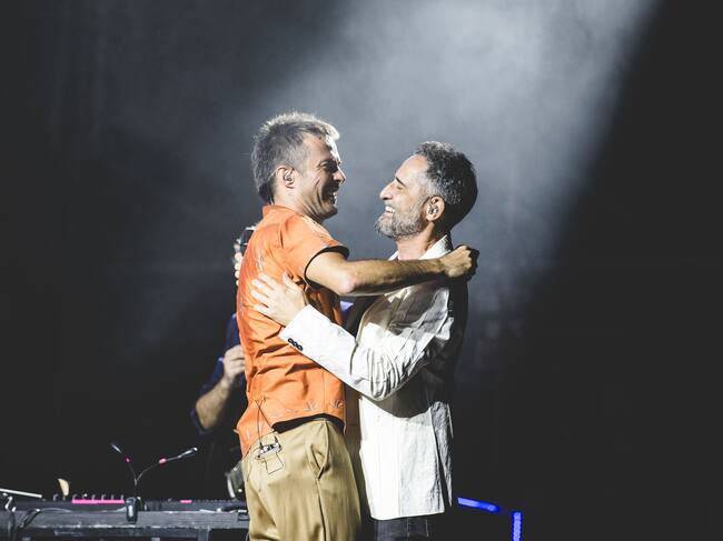 Jorge Drexler subió a cantar con Vetusta Morla en el Sonorama 2023.