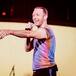 Chris Martin habla en español con Tony Aguilar y envía un mensaje a los fans de BTS