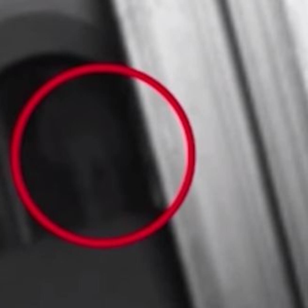 ¿Será verdad? Filman a un terrorífico fantasma en una mansión