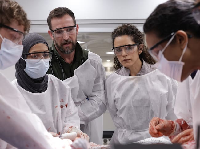 Dr. Robby, Samira y Garcia en la segunda temporada de 'The Pitt'