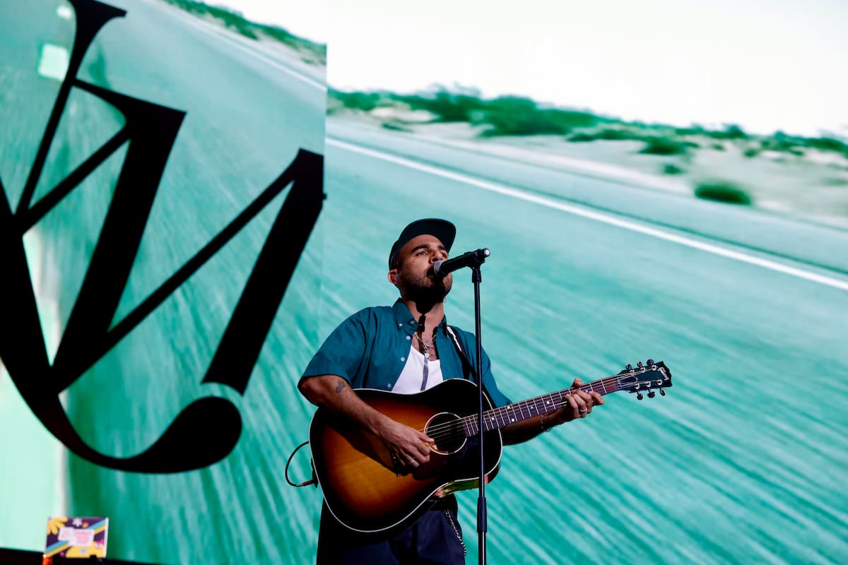 El guitarreo de los 2000 es tendencia con este nuevo trabajo y el directo le sienta fenomenal como demostró el catalán en directo.