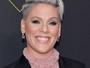 Pink regresa con nueva canción, ‘Never gonna not dance again’, y un homenaje a Olivia Newton John