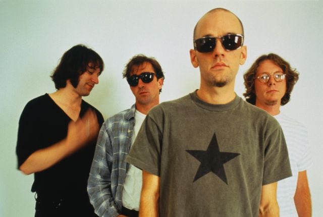 Peter Buck, Bill Berry, Michael Stipe y Mike Mills, miembros de R.E.M., en 1994.