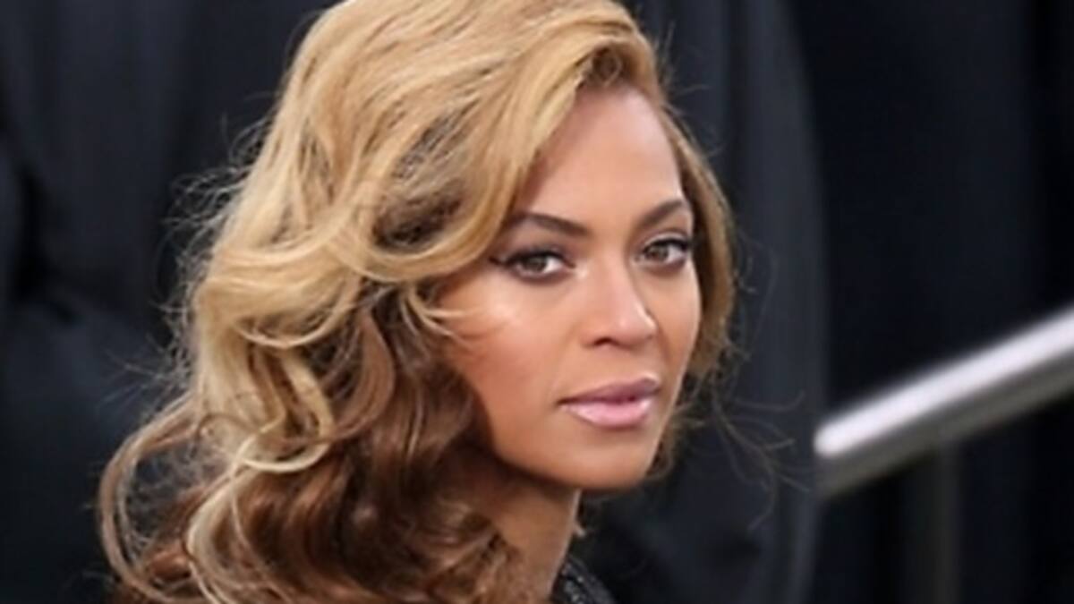 Beyoncé engaña a Obama y Kelly Clarkson ilumina con su pureza