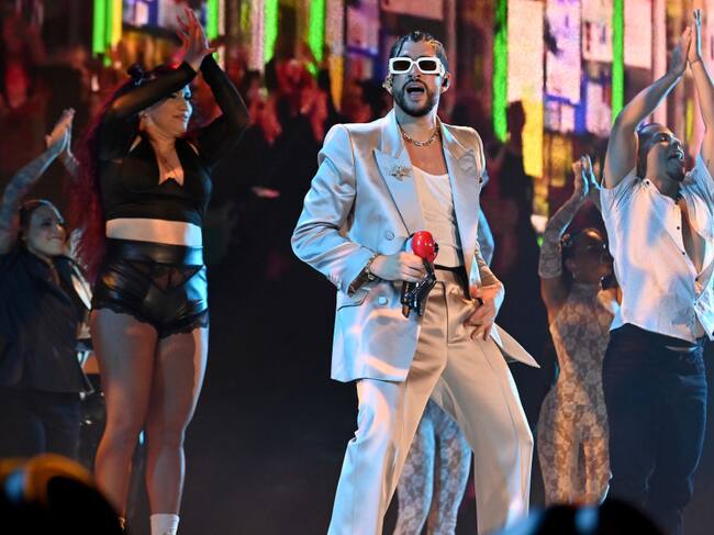 Bad Bunny en su actuación de los VMAs de 2022. Getty Images