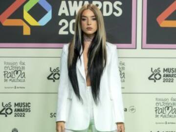 Lola índigo se une a un artista internacional que hizo historia con su música en ‘Corazones Rotos’