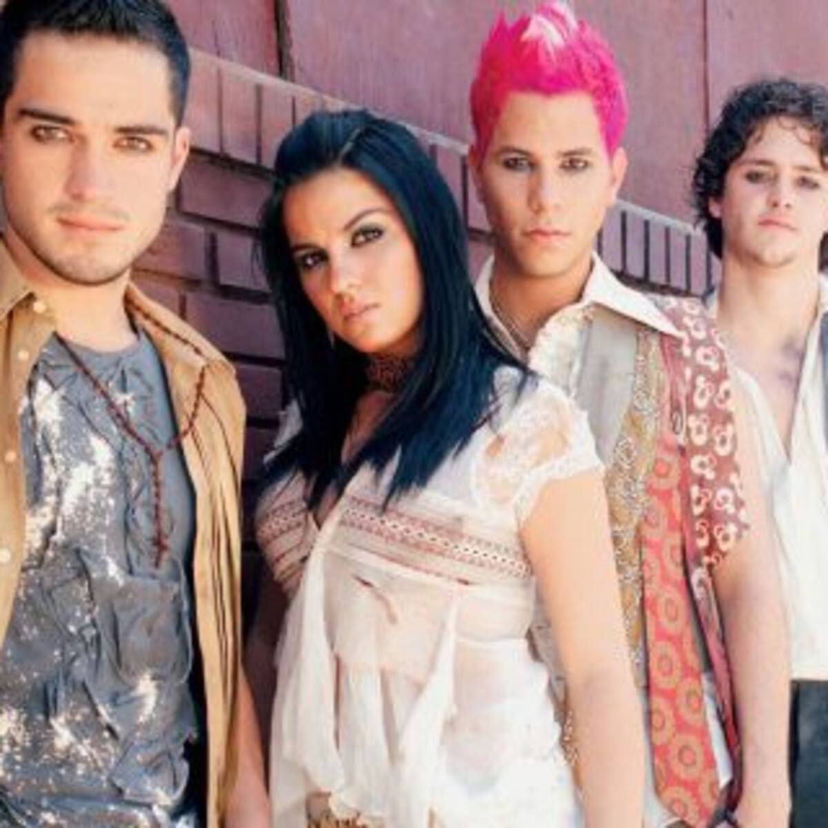 Tras 3 años de su último lanzamiento, RBD estrena nueva canción