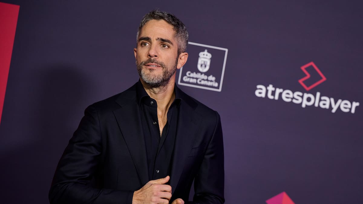 Roberto Leal convierte un susto nocturno en el momentazo más viral de 'El Hormiguero'