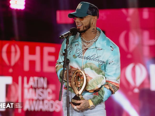 Anuel AA en los Premios Heat