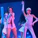 Tini acompaña a Emilia en una de las noches más importantes de su carrera
