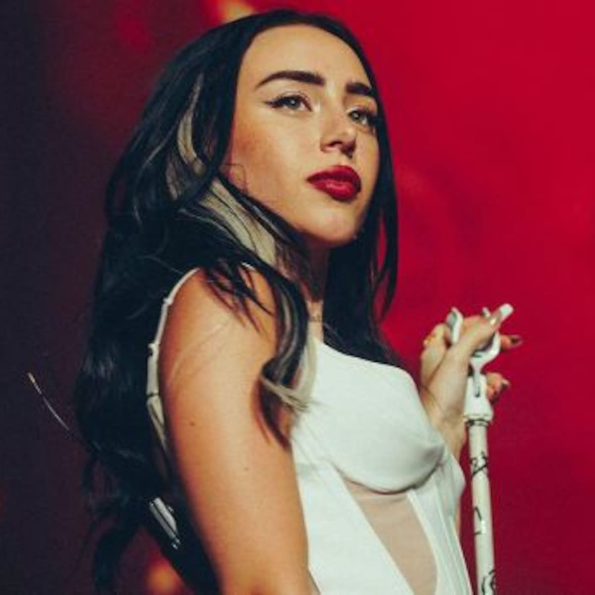 Nicki Nicole adelantó su próxima canción: "Yo todo te di y tú como si nada te fuiste con otra" ¿Indirecta para Peso Pluma?