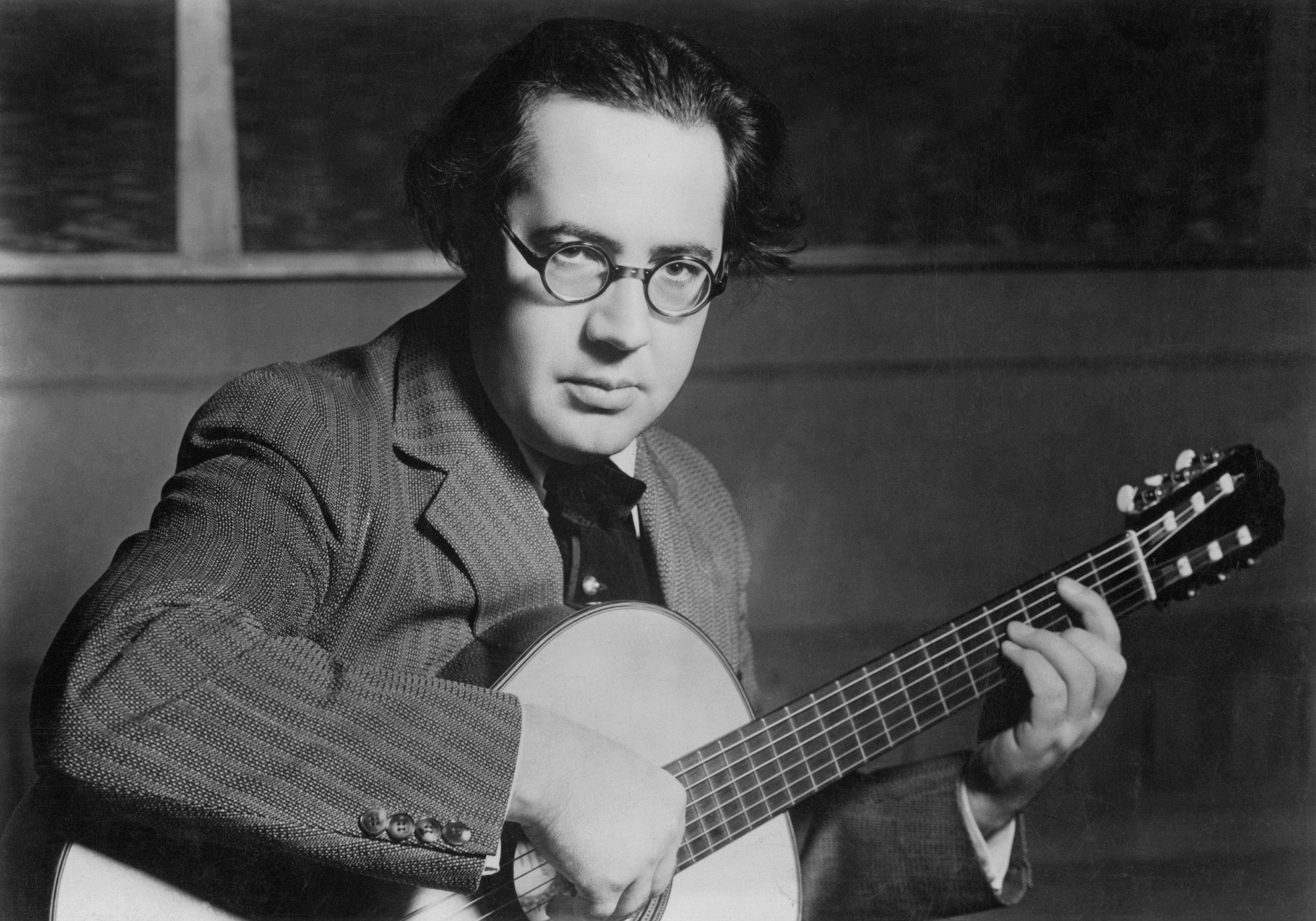 Andrés Segovia en una foto de 1930