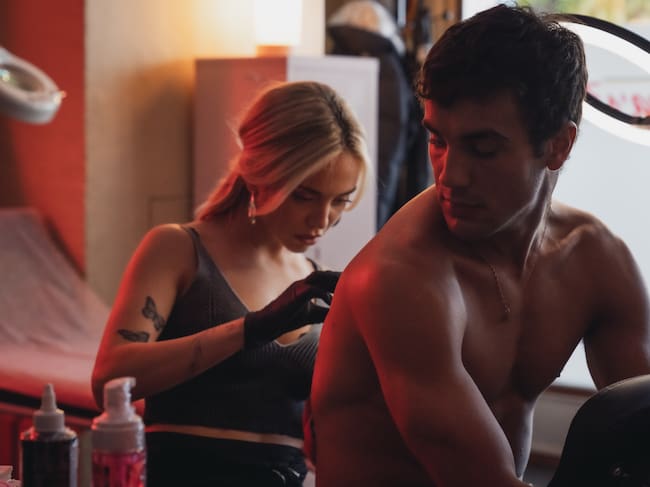 Ana Mena y Óscar Casas en 'Ídolos'. / Warner